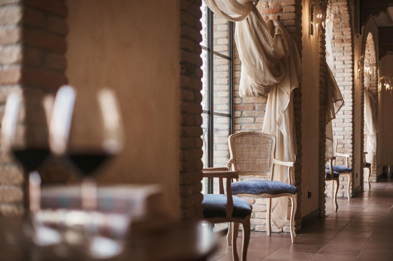 Agriturismo Tenuta La Romana Nizza Monferrato Kültér fotó