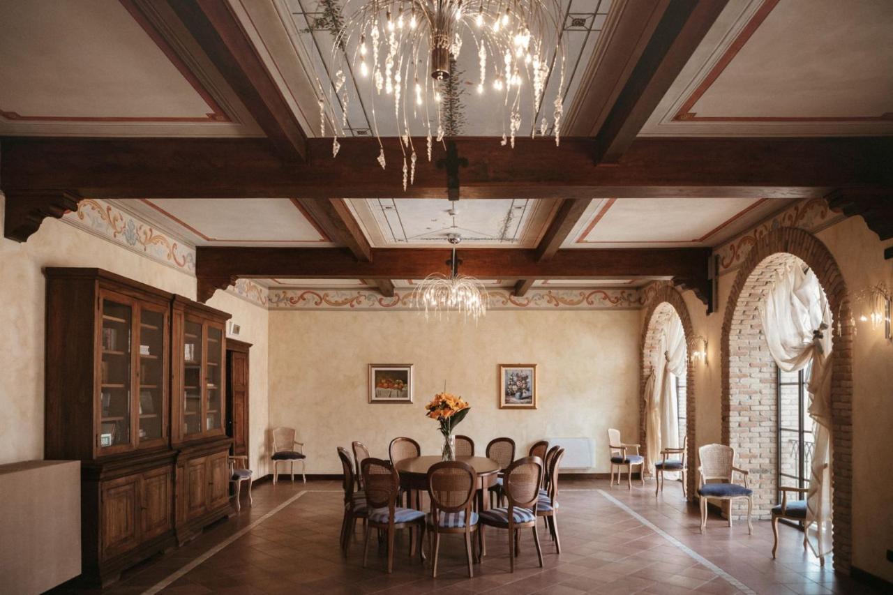Agriturismo Tenuta La Romana Nizza Monferrato Kültér fotó