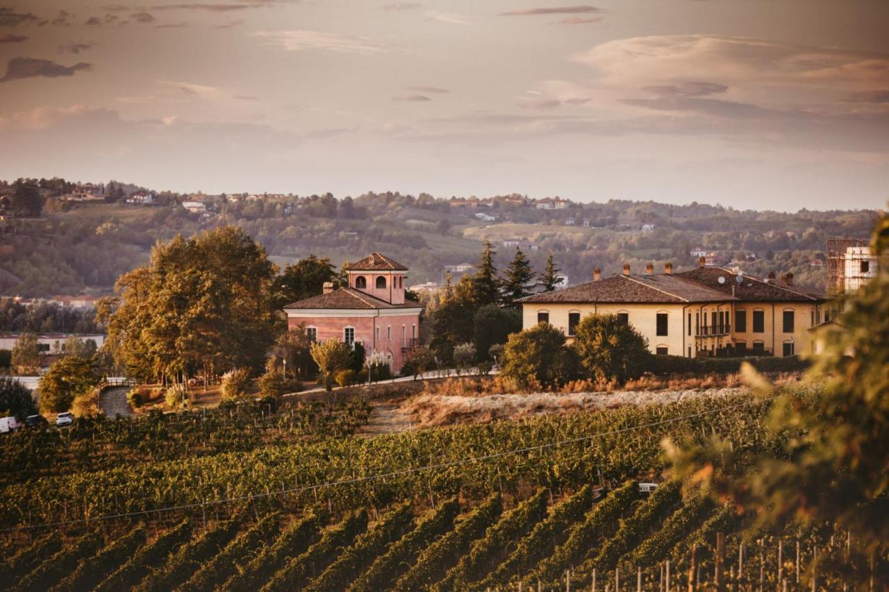 Agriturismo Tenuta La Romana Nizza Monferrato Kültér fotó