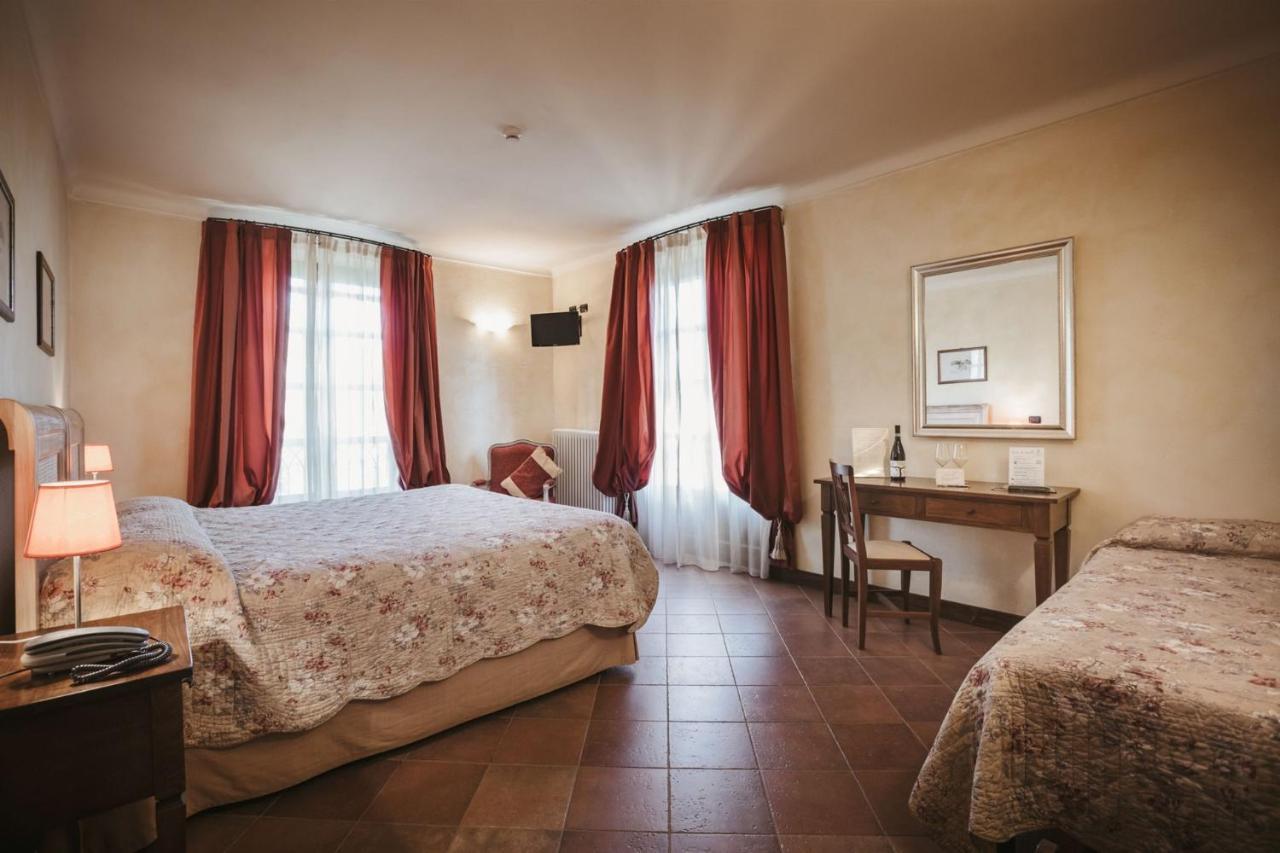 Agriturismo Tenuta La Romana Nizza Monferrato Kültér fotó